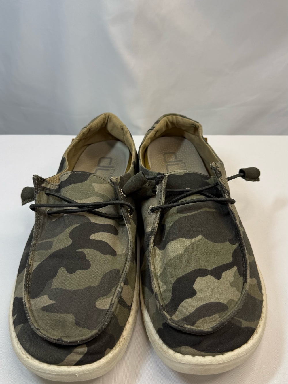 Hey Dude Wendy Women's Size 8 Camouflage Slip-On Loafers in Olive and Black VGUC